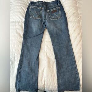 Women's Wrangler Blue Jeans